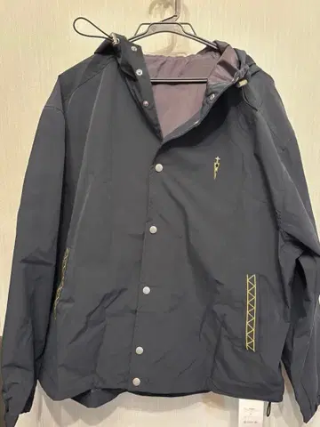 이짜카마니아 이브라힘 콜라보 마운틴 파카