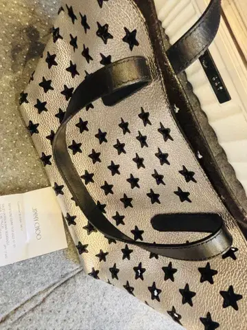 Jimmy Choo 별 패턴 토트백