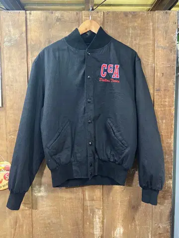 CGA 블랙 바시티 자켓