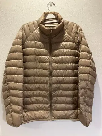 새상품급 유니클로 UNIQLO 울트라 라이트 다운 자켓 M