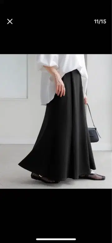 허그유 블랙 플레어 스커트 허리밴딩