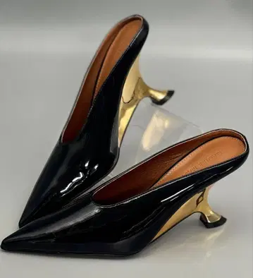 ANOTHER S 스틸레토 사선 힐 뮬 새상품급