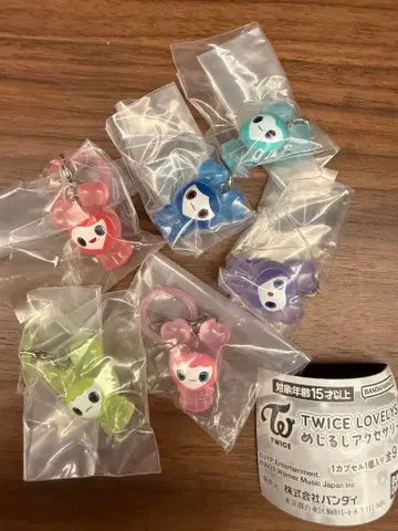 TWICE LOVELYS 메지루시 액세서리 6개 세트