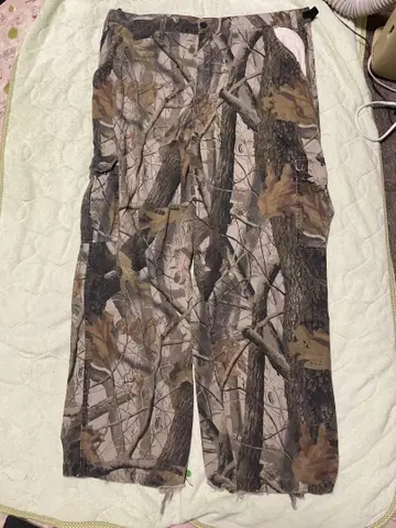 리얼트리 카고 팬츠 포켓 부착