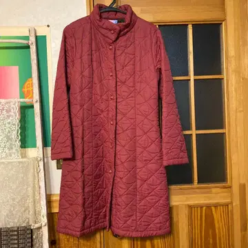 최종 가격 호코모모라 버건디 퀼팅 롱 코트 40