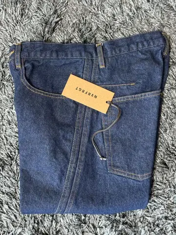 NVRFRGT 3D TWISTED JEANS