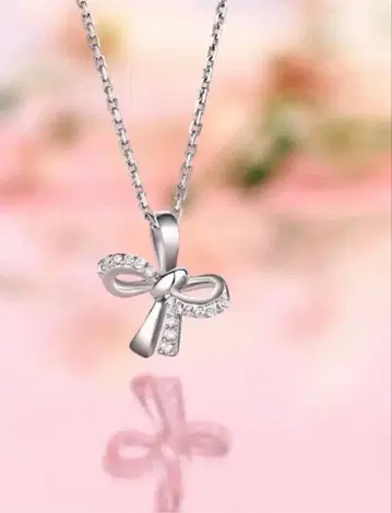 리본 모티브 목걸이 니켈 프리 목걸이 (참고 가격 27000엔)