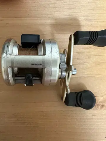 SHIMANO 베이트릴 실버