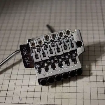 Floyd Rose 라이선스 타케우치제 TRS-PRO