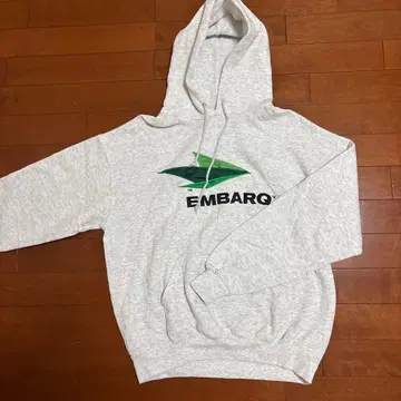 스다 마사키 착용 EMBARQ 후드티