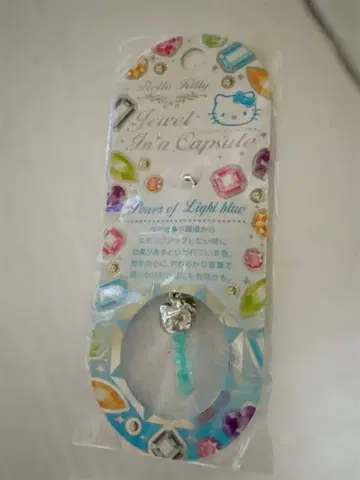 초레어 헬로키티 주얼 인 캡슐 지퍼 참