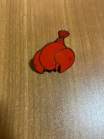 랍스터 하이로우즈 핀 배지