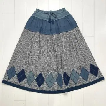 면 100% 원더풀 월드 패치워크 스커트