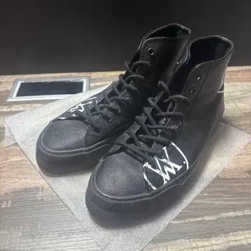 Armillary. 아밀라리 하이컷 스니커즈 27cm