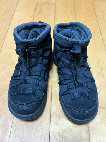 KEEN UNEEK CHUKKA 킨 유니크 처카 부츠