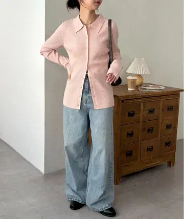 discoat 모찌모찌 리브 카라 부착 앞 버튼 풀오버