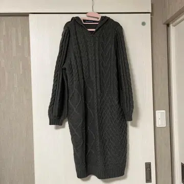 drug store's 다크 그레이 니트 원피스