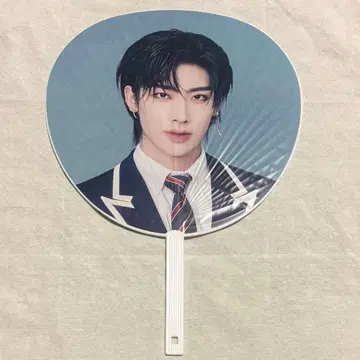 ZEROBASONE ZB1 제베원 왈츠 리키 RICKY 부채