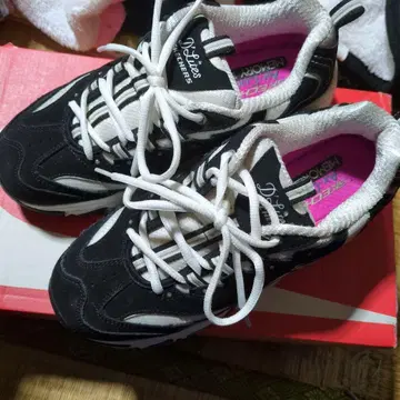 SKECHERS D'Lites Biggest Fan