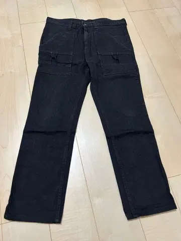 Nasngwam 나스 팬츠