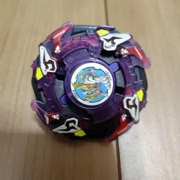 폭전 슈트 베이블레이드 드라이거