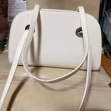 AZUL BY MOSSY 화이트 숄더백