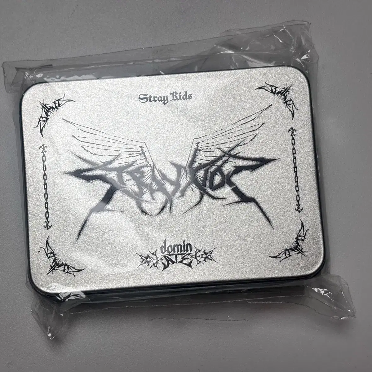 Stray Kids DOMINATE Tin Case New Product