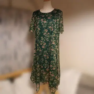 그린 꽃무늬 쉬폰 원피스