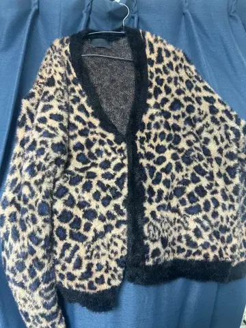 SICKOS 레오파드 무늬 가디건 모건 클로드