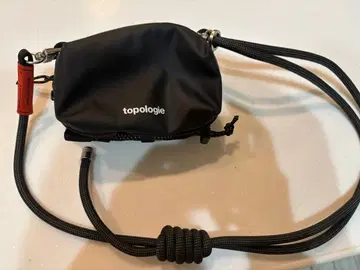 topologie 토폴로지 사코슈 블랙/레드 미니 보틀 사코슈