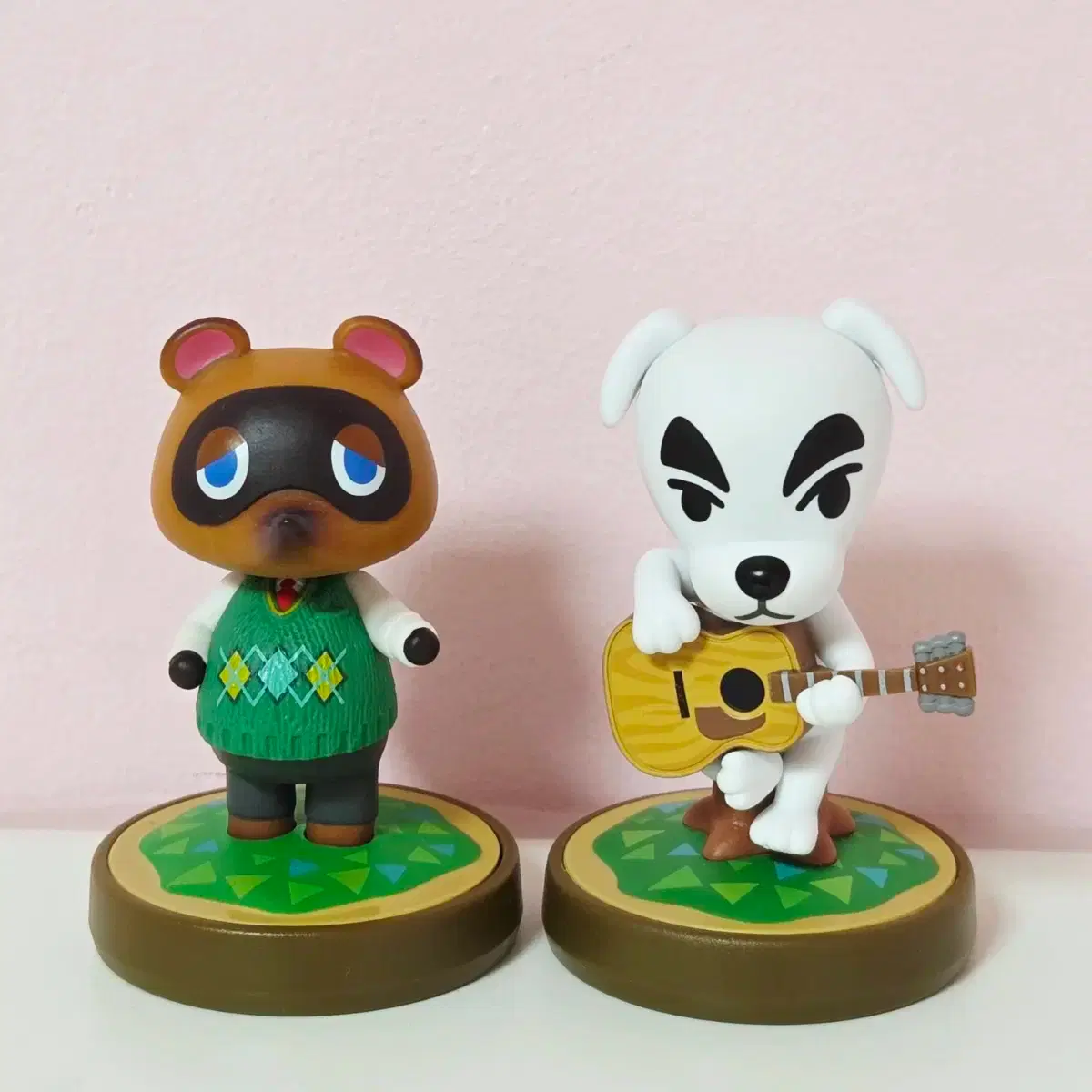 Animal Crossing Amiibo Figure _ Tom Nook & K.K.