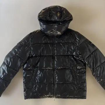 MICHAEL KORS 블랙 후드 부착 다운 자켓