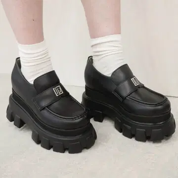 LIP SERVICE 볼륨 인솔 로퍼