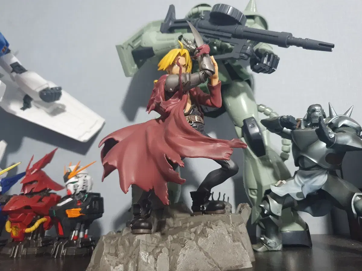 Fullmetal Alchemist Edward Elric Ichiban Kuji B Prize Figure
