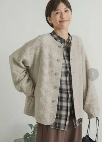 어반 리서치 도어스 퀼트 노카라 자켓