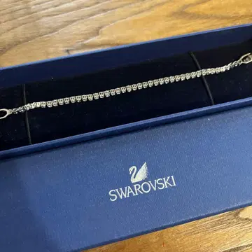 Swarovski 실버 큐빅 팔찌