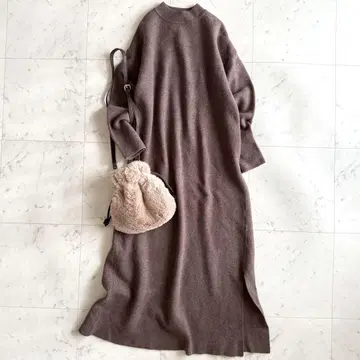 새상품급 갤러리 바이 울100% 모크넥 롱 기장 니트 원피스