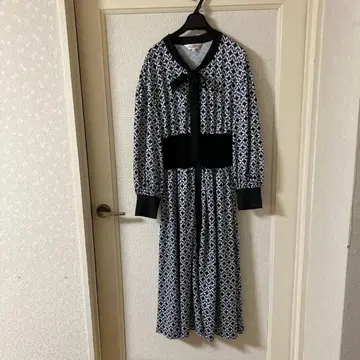 새상품급 Super Beauty 꽃무늬 원피스 42