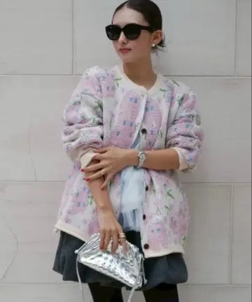 Bebeod 새상품 팝 플라워 아트 가디건 핑크