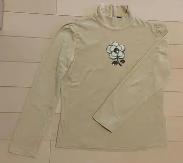 MS GRACY 베이지 터틀넥 긴팔 상의