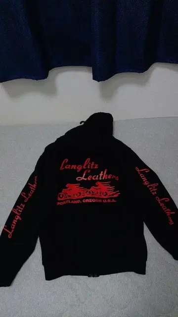 Langlitz Leathers 블랙 후드티