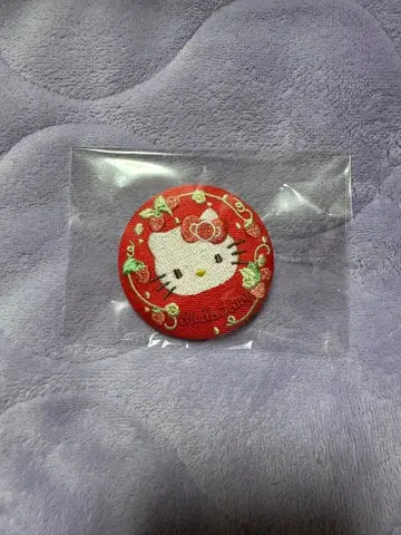 산리오 자수 캔뱃지 키티 시크릿
