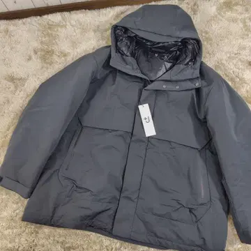 새상품 UNIQLO+J 하이브리드 다운 오버사이즈 파카