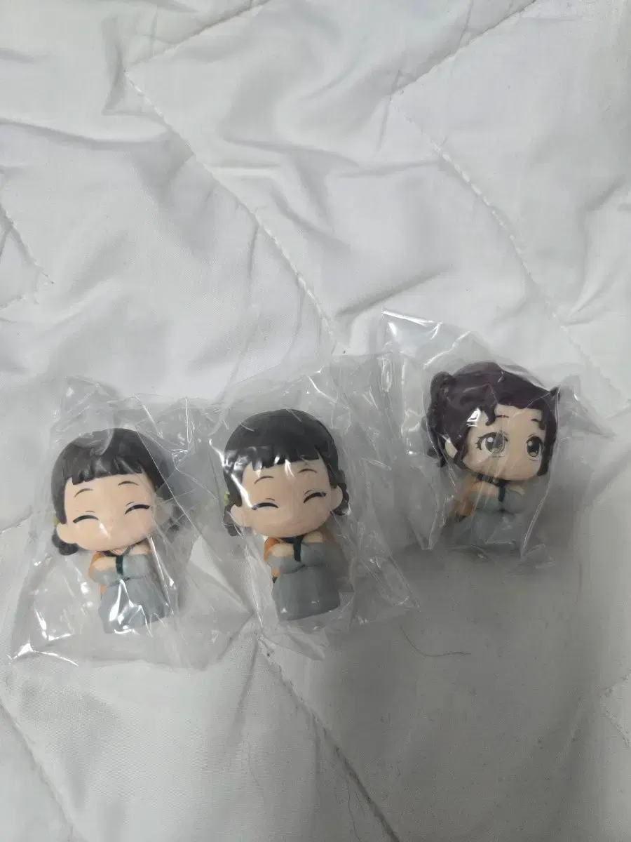 The Apothecary Diaries Gacha Figure