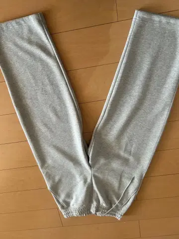 그레이 맨투맨 와이드 팬츠 M 사이즈