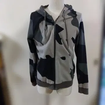 CHEAP MONDAY 카모플라쥬 후드티 M 사이즈