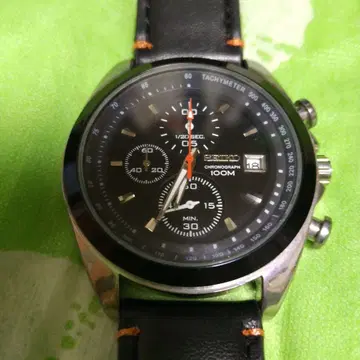 크로노그래프 손목시계 100M 방수 블랙