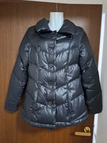 Calvin Klein Jeans 블랙 다운 자켓 M