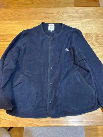 네이비 플리스 자켓 버튼 포함