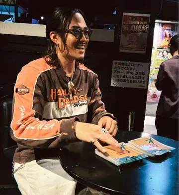 카즈하라 류토 착용 최신 착용 상의